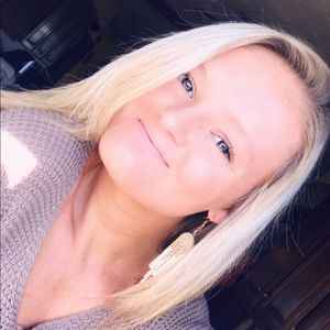 Meet your Posher, Brooke